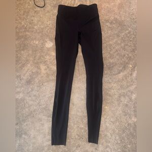 Lululemon Base Pace High-Rise Tight 31"
Black
Size 6